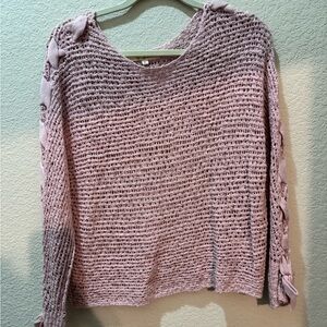 Women’s daughter with lace bow down each arm sz. M